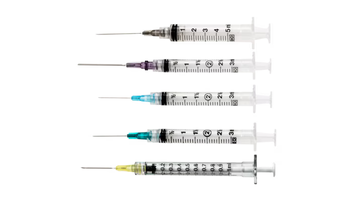 BD309572 General use Syringe with PrecisionGlide Detachable Needle, 3cc, 22GA x 1", 100EA/BX