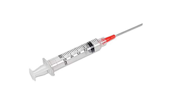 BD305062 Luer-Lok Syringe with Detachable Needle, 5mL, 18GA x 0.5", 100EA/BX