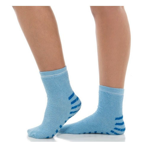 KC90947 Patient Slippers, Universal 48EA/CA